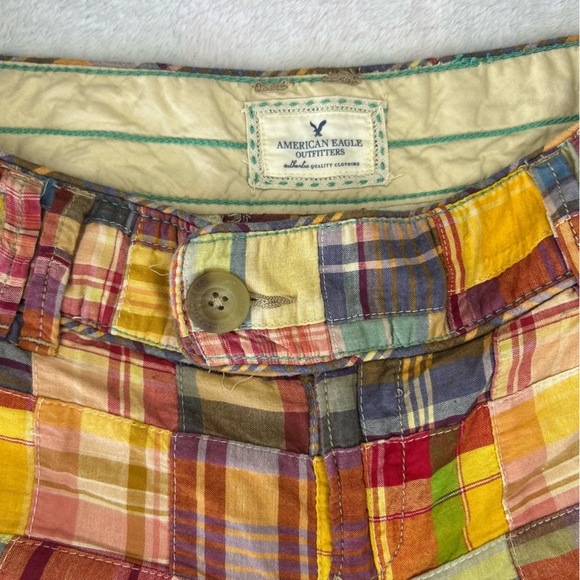 American Eagle Outfitters Multicolor Patchwork Shorts, size 4, 90s, Y2K - Picture 3 of 4